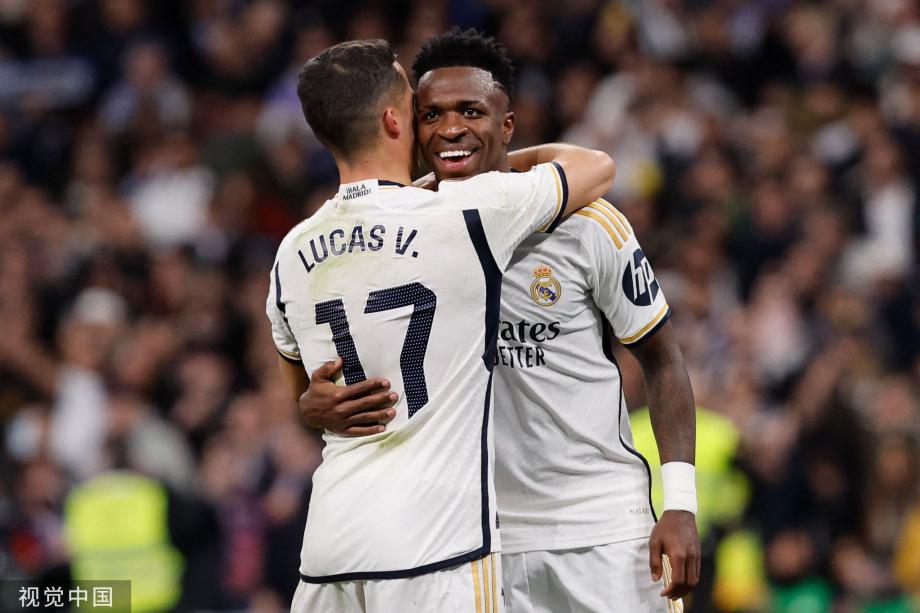 勇士这两首发纯纯黑洞！穆迪攻守全崩难稳定，格林太影响节奏了！