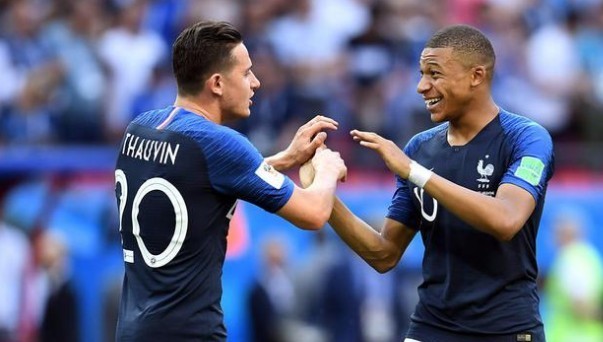 国王杯-姆巴佩双响 皇马3-2塔拉维亚晋级16强