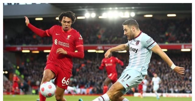 《英雄联盟手游》全新“水晶玫瑰”皮肤正式上线 浪漫盛会静候玩家光临