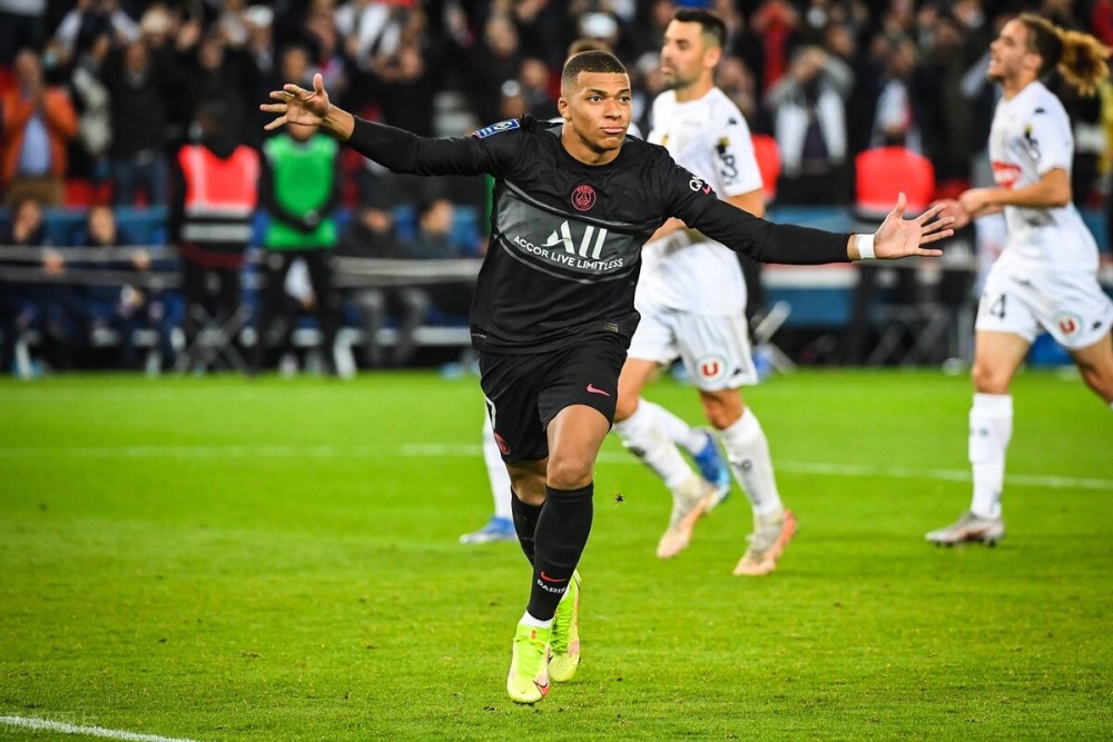 闭嘴吧！保罗，詹姆斯最不想看到的一幕发生了