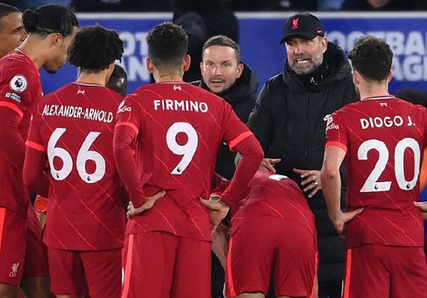 临危受命！张宁末节8分忘我怒吼，媒体人：伤没好利索主动请缨