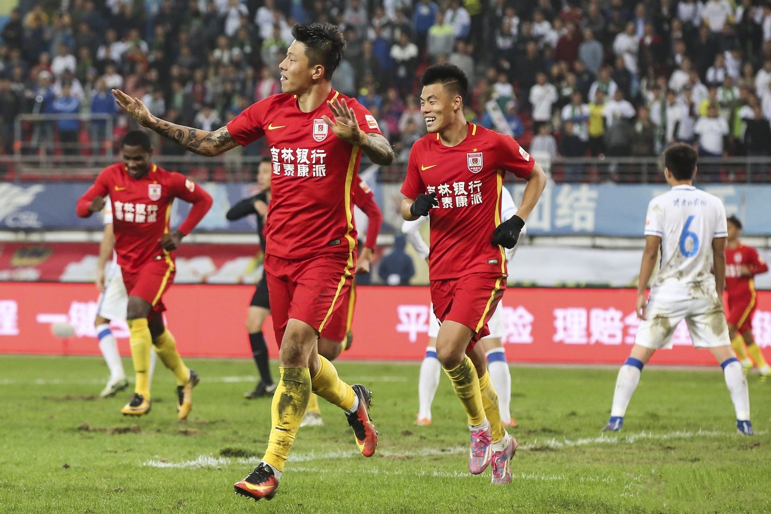 小波特27+11戈登20+6 篮网击败掘金